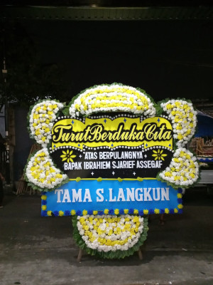 Papan Bunga Duka di Bawodesolo